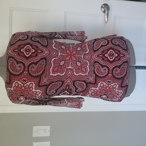 Lined Tunic with crystal embellishments and sheer sleeves - Picture 5 of 5